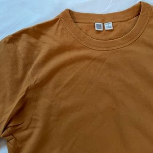 Uniqlo U Tshirt